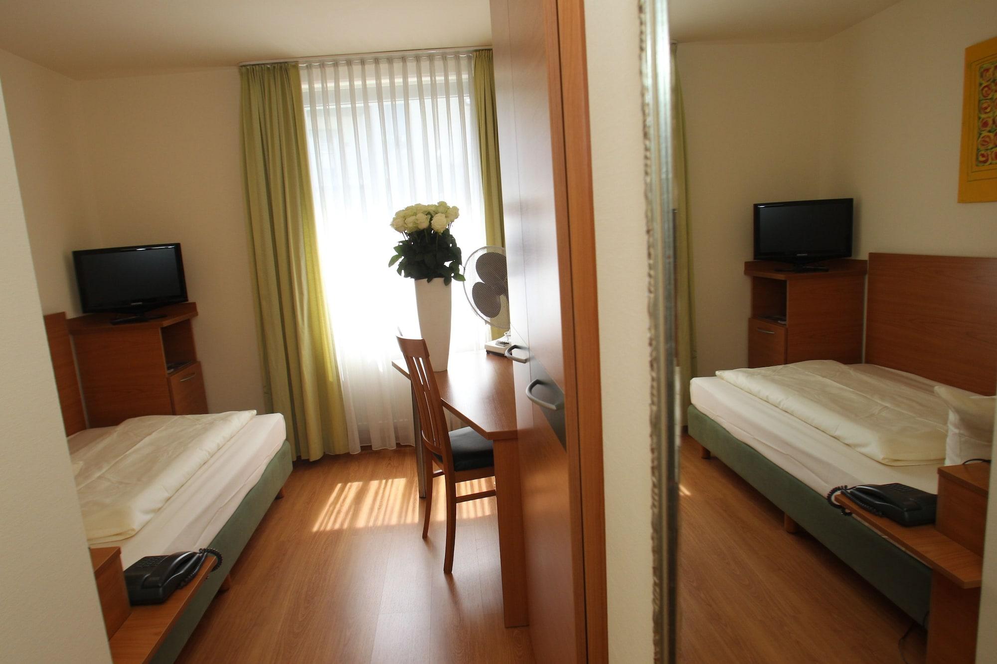 Memphis Hotel Frankfurt am Main Bagian luar foto